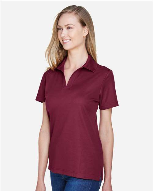 Devon & Jones DG20W Burgundy — on model side