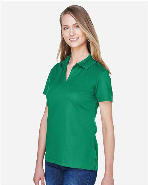Devon & Jones DG20W Kelly Green — on model side