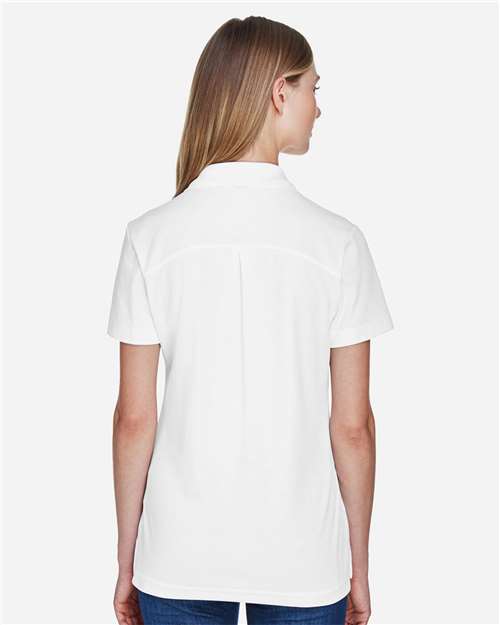 Devon & Jones DG20W White — on model back
