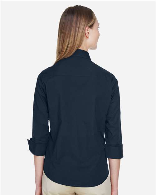Devon & Jones DP625W Navy — on model back