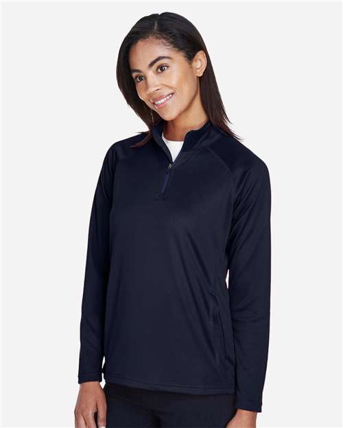 Devon & Jones DG440W Navy — on model side