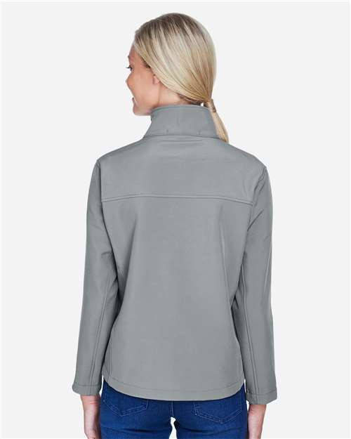 Devon & Jones D995W Charcoal — on model back