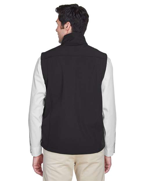 Devon & Jones D996 Black — on model back
