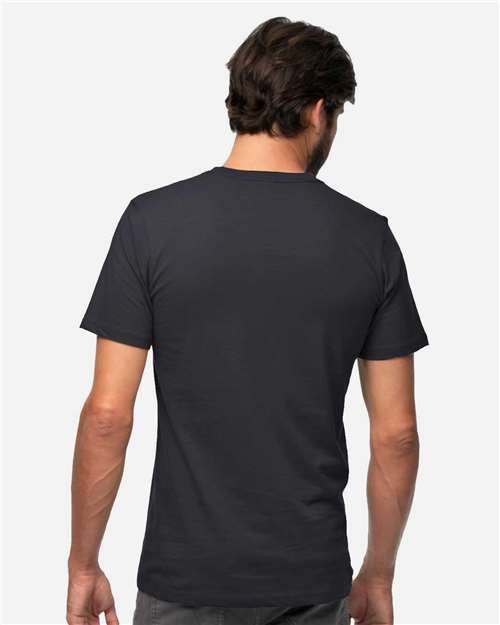 econscious EC1075 Black — on model back