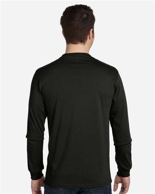 econscious EC1500 Black — on model back