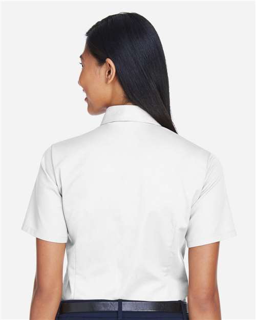 Harriton M500SW White — on model back