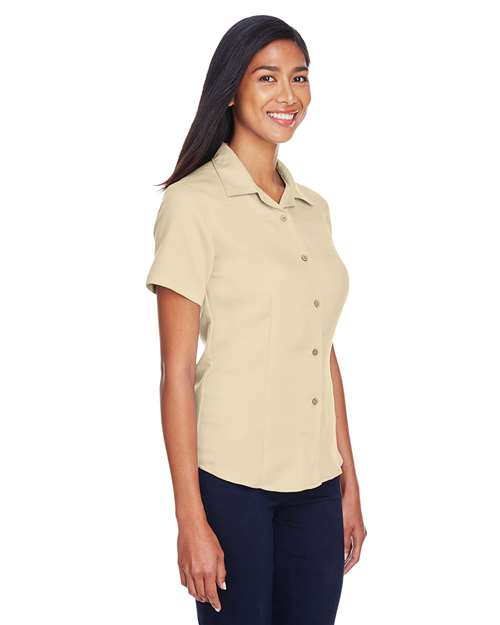 Harriton M570W Sand — on model side