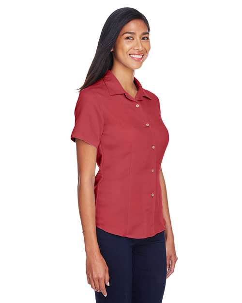 Harriton M570W Tile Red — on model side