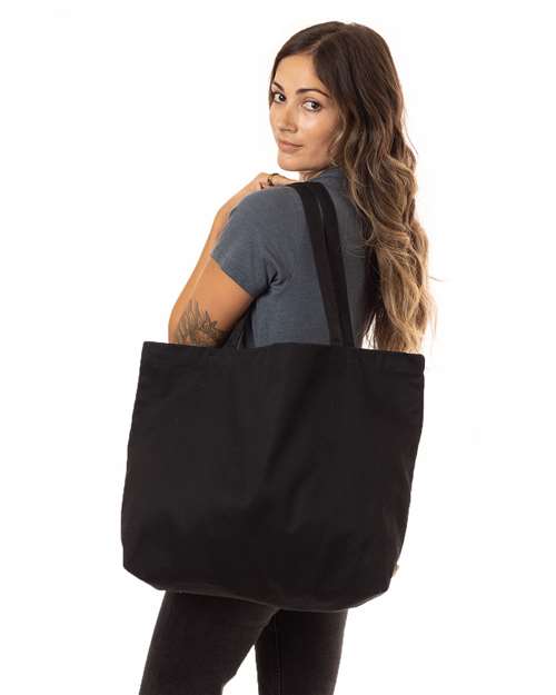 econscious EC8001 Black — on model front