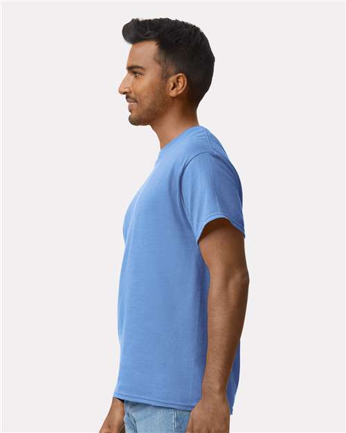 Gildan 2000 Carolina Blue — on model side