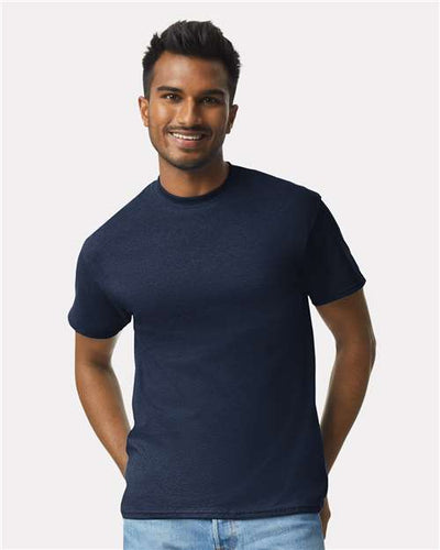 Gildan 2000 Navy — on model front