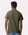 Gildan 2000 Olive — on model back