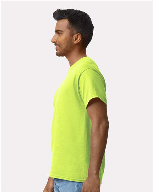 Gildan 2000 Safety Green — on model side