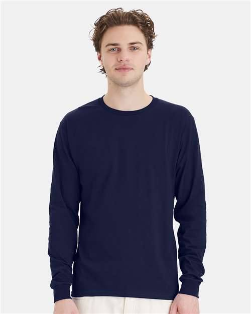 Hanes 5286 Navy — on model front