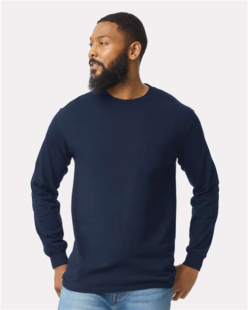 Gildan 2410 Navy — on model front