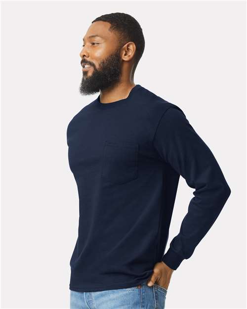 Gildan 2410 Navy — on model side