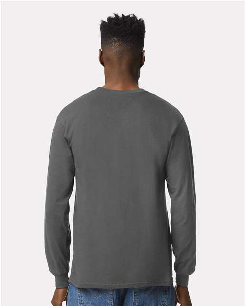 Gildan 2400 Charcoal — on model back