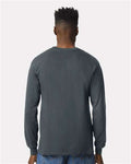 Gildan 2400 Dark Heather — on model back