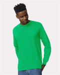 Gildan 2400 Irish Green — on model front