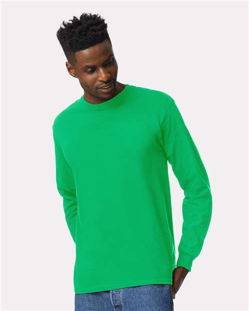 Gildan 2400 Irish Green — on model front