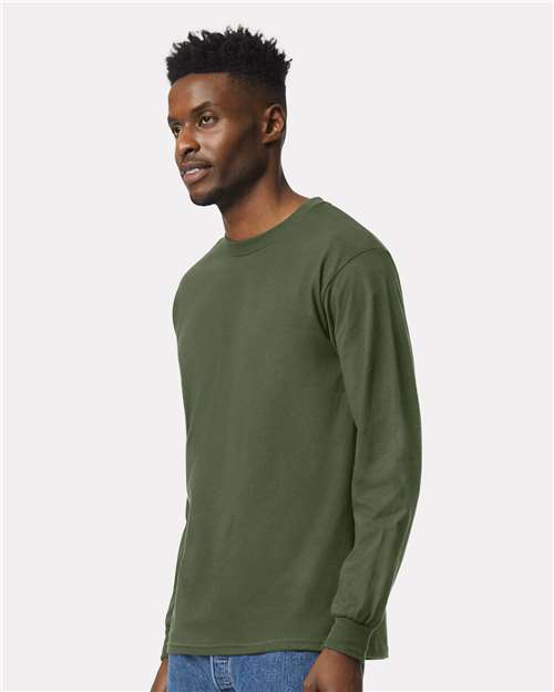 Gildan 2400 Military Green — on model side