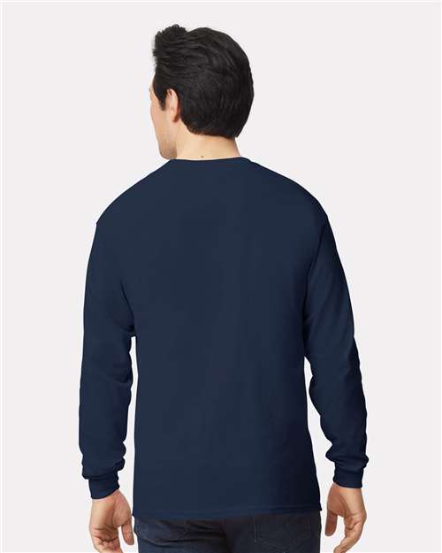 Gildan 2400 Navy — on model back