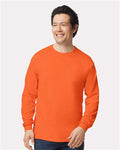 Gildan 2400 Orange — on model front