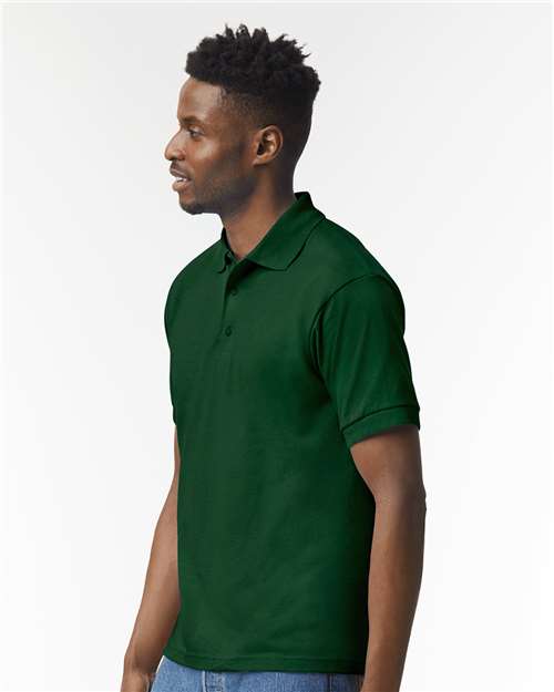 Gildan 8800 Forest Green — on model side
