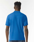 Gildan 8800 Royal — on model back