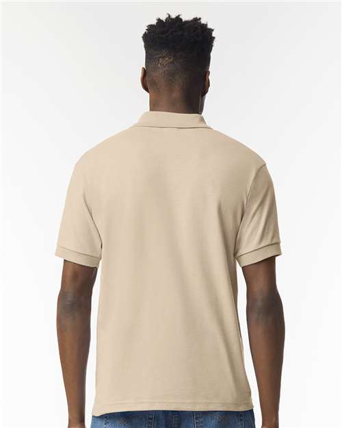 Gildan 8800 Sand — on model back