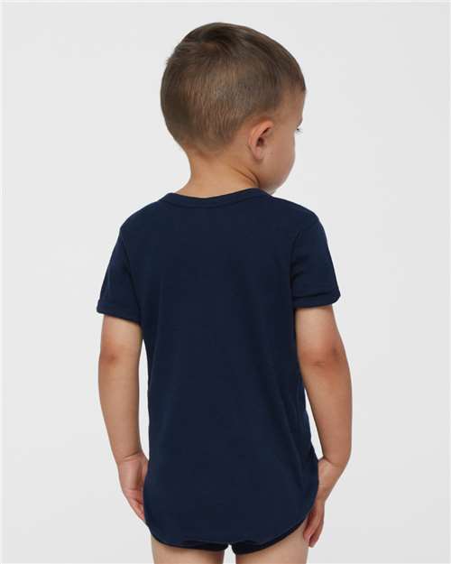 Rabbit Skins 4400 Navy — on model back