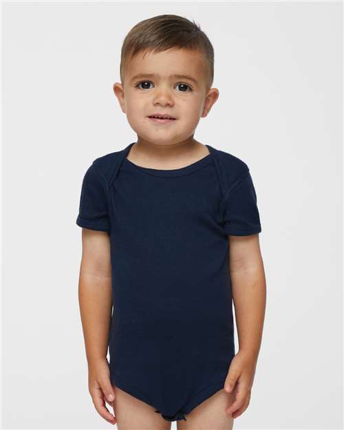 Rabbit Skins 4400 Navy — on model front