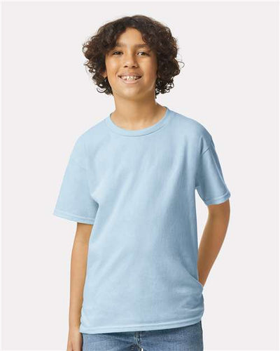 Gildan 2000B Light Blue — on model front