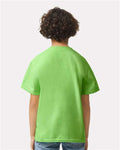Gildan 2000B Lime — on model back