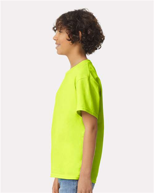 Gildan 2000B Safety Green — on model side