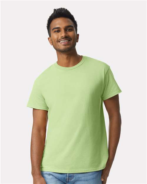 Gildan 2000 Pistachio — on model front