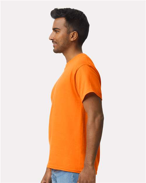 Gildan 2000 Safety Orange — on model side