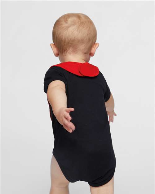 Rabbit Skins 4400 Black — on model back