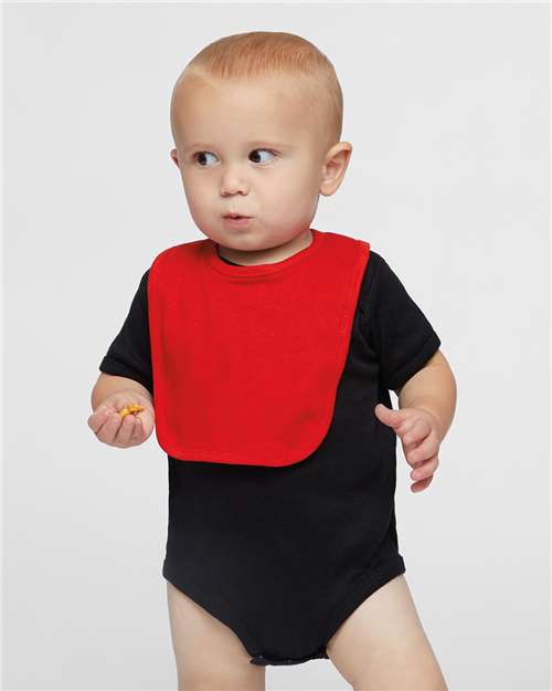 Rabbit Skins 4400 Black — on model front