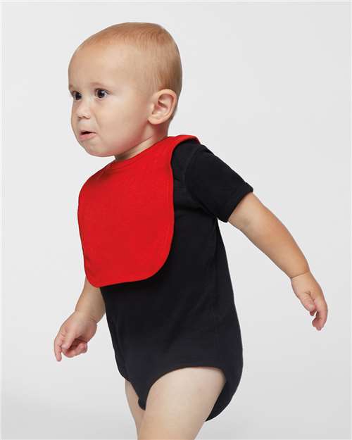 Rabbit Skins 4400 Black — on model side