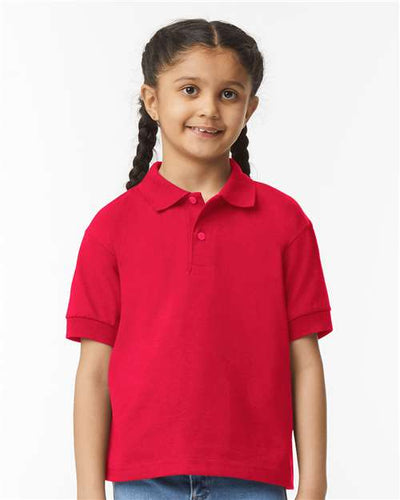 Gildan 8800B Red — on model front