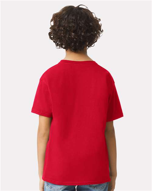 Gildan 2000B Red — on model back