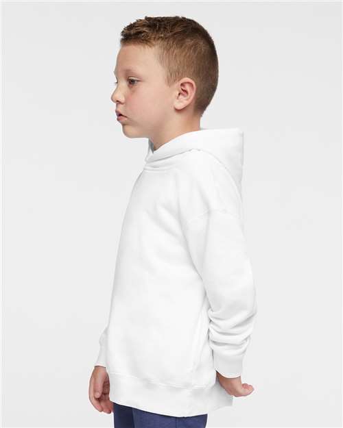 Rabbit Skins 3326 White — on model side