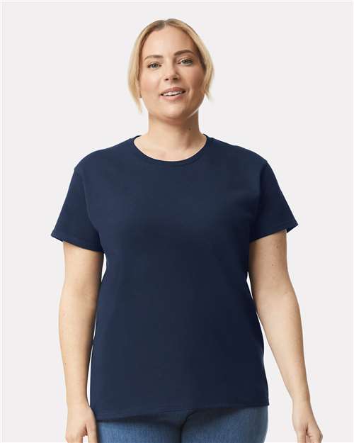Gildan 2000L Navy — on model front
