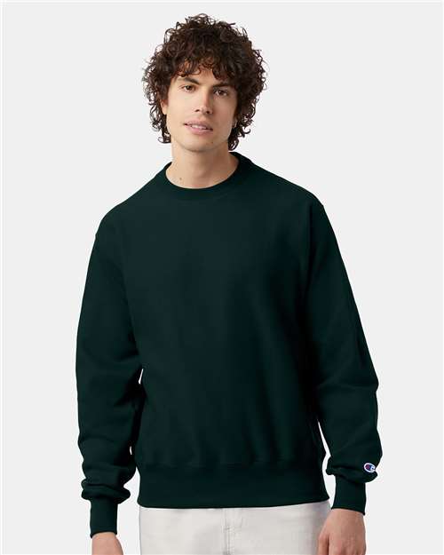 Champion S149 Dark Green — on model front