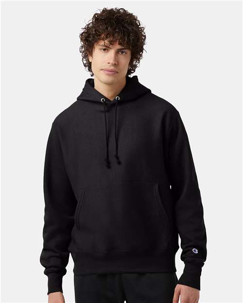 Champion S101 Black — on model front