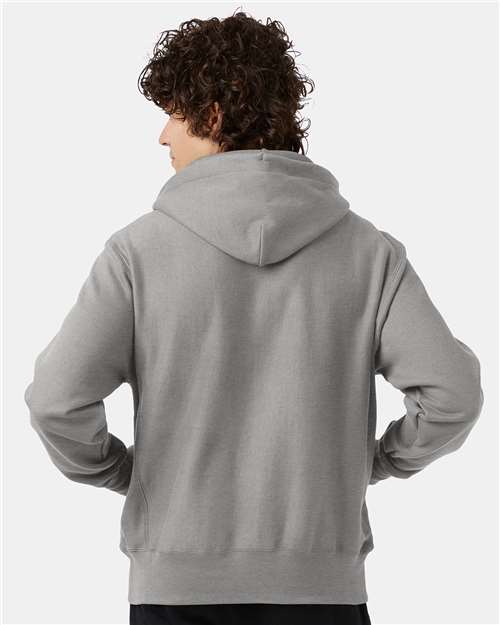 Champion S101 Oxford Grey — on model back