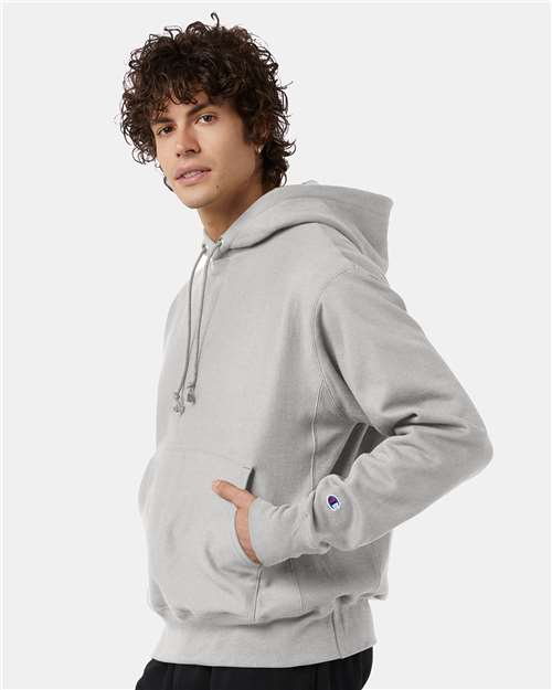 Champion S101 Silver Grey — on model side