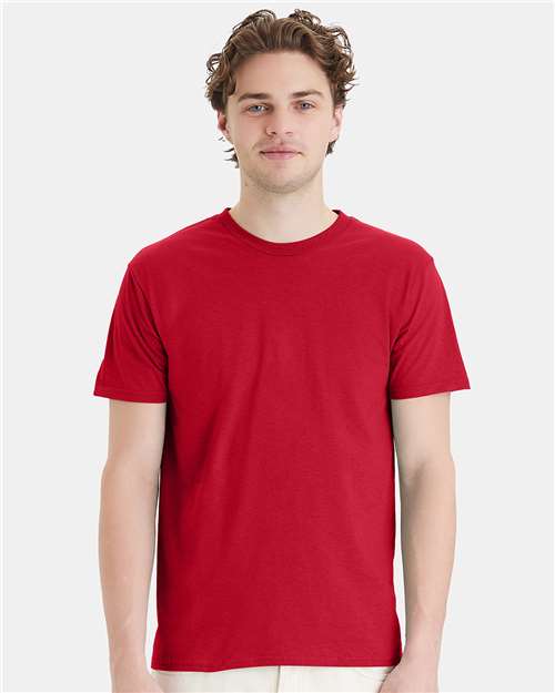 Hanes 4980 Deep Red — on model front