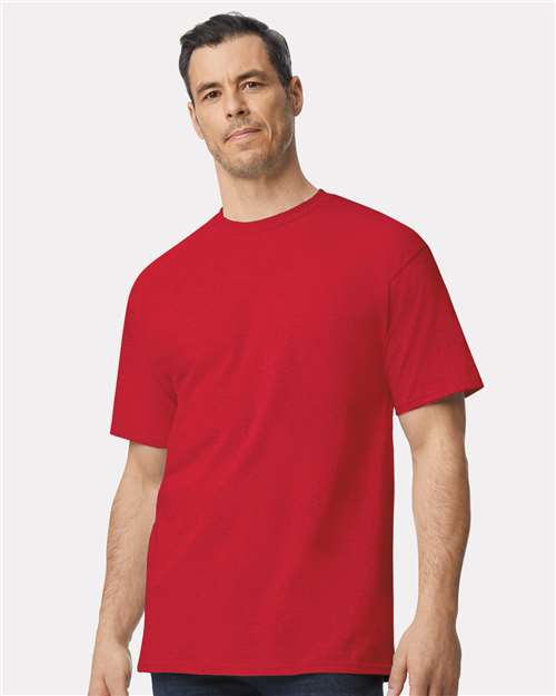 Gildan 2000T Red — on model front